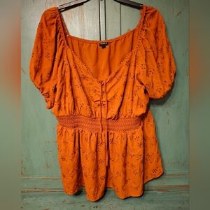 Torrid Burnt Orange Blouse with Floral Design 3X
